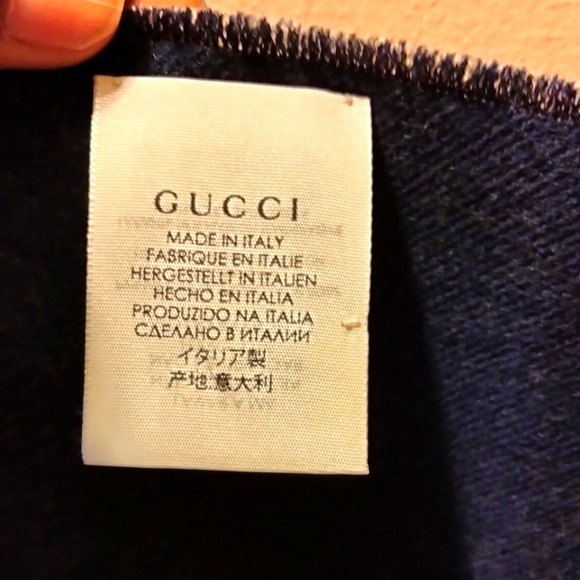 Authentic Gucci Wool Scarf - Picture 6 of 12